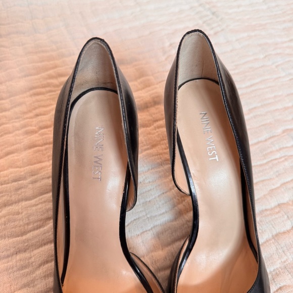 Nine West Classic Leather Black Peep-Toe Heels Women’s Size 9 - Picture 3 of 10